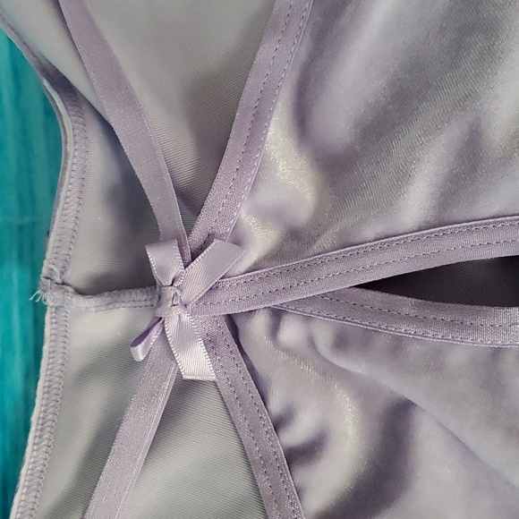 Victoria's Secret panties size XL - Picture 3 of 8